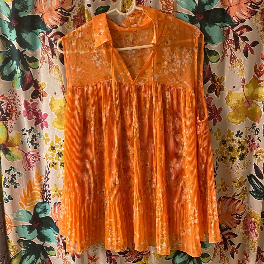Sleeveless top